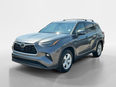 Used 2022 Toyota Highlander LE