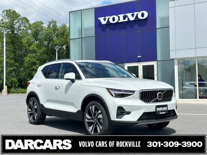 New 2025 Volvo XC40 B5 Ultra w/ Protection Package
