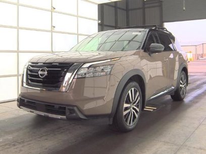 Used 2023 Nissan Pathfinder Platinum