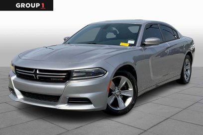 Used 2015 Dodge Charger SE w/ Power Sunroof Group