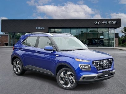 New 2025 Hyundai Venue SEL
