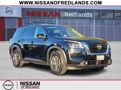 Used 2024 Nissan Pathfinder SV w/ SV Premium Package