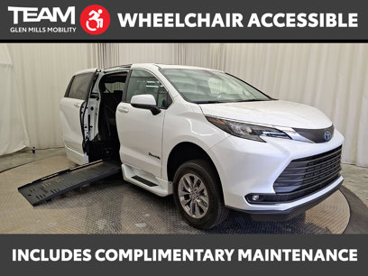 Used 2025 Toyota Sienna XLE