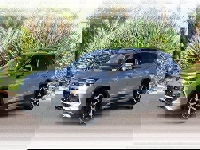 New 2025 Volkswagen Tiguan SE