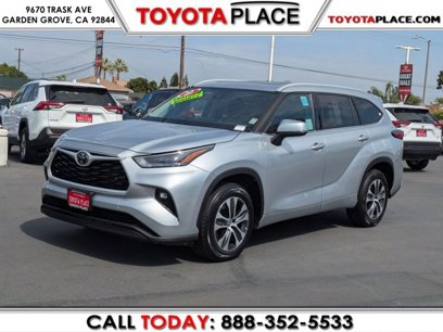 Used 2022 Toyota Highlander XLE
