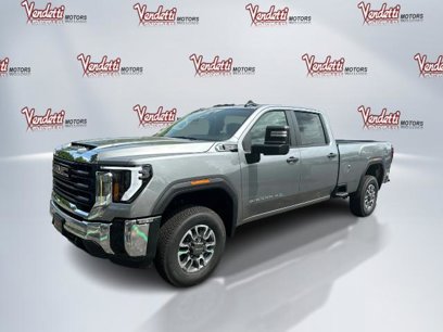 New 2025 GMC Sierra 3500 Pro w/ Convenience Package