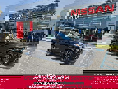 New 2025 Nissan Rogue SV