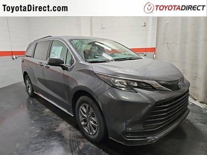 New 2025 Toyota Sienna LE