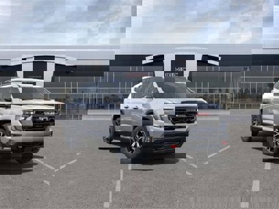 New 2025 GMC Acadia AT4 w/ Luxury Package