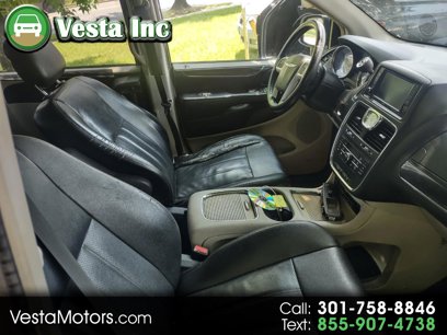 Used 2014 Chrysler Town & Country Touring-L w/ Driver Convenience Group