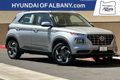 New 2025 Hyundai Venue SEL