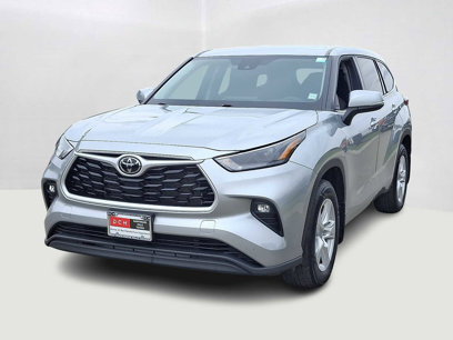 Used 2022 Toyota Highlander LE