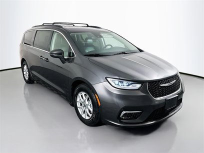 Used 2022 Chrysler Pacifica Touring-L