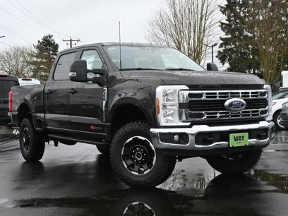 New 2025 Ford F350 XLT w/ Tremor Off-Road Package