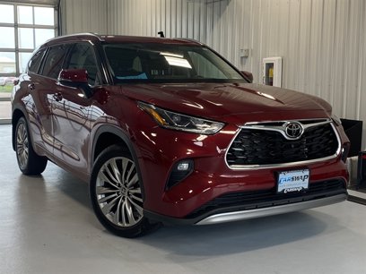 Used 2022 Toyota Highlander Platinum