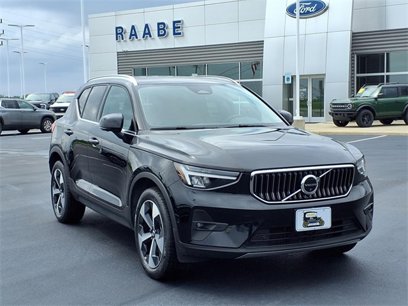 Used 2025 Volvo XC40 B5 Plus