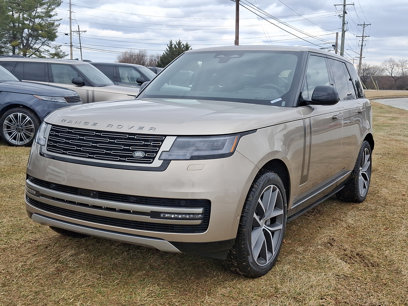 New 2025 Land Rover Range Rover SE