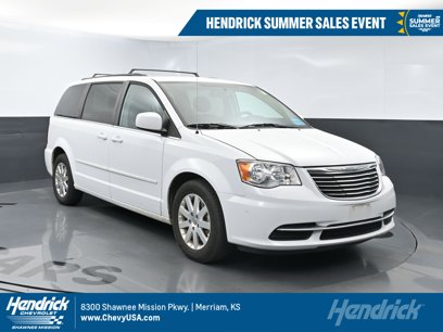 Used 2016 Chrysler Town & Country LX