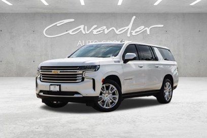 Used 2024 Chevrolet Suburban High Country w/ Premium Package 2