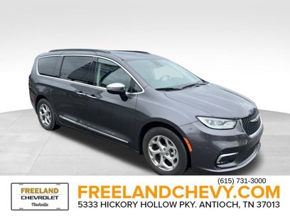 Used 2023 Chrysler Pacifica Limited