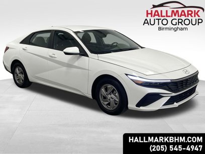 Certified 2025 Hyundai Elantra SE