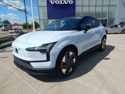 New 2025 Volvo EX30 Ultra w/ Climate Package