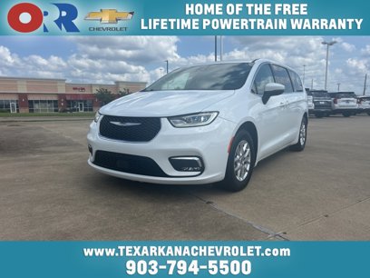 Used 2023 Chrysler Pacifica Touring-L