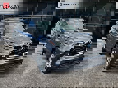 Certified 2023 Toyota Highlander LE
