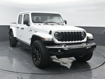 Used 2024 Jeep Gladiator Sport
