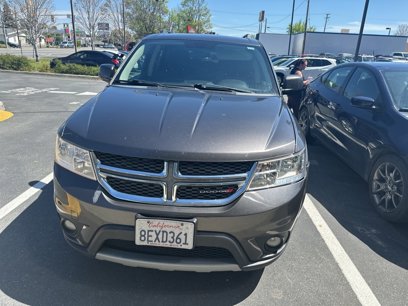 Used 2017 Dodge Journey SXT w/ Comfort/Convenience Group