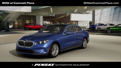 New 2025 BMW 530i xDrive w/ Premium Package
