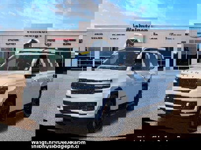 New 2025 Jeep Wagoneer L Series II w/ Convenience Group I
