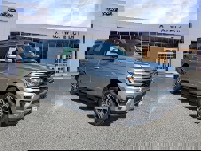 New 2024 Ford Expedition Max XLT