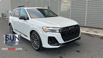 New 2025 Audi SQ7 Premium Plus
