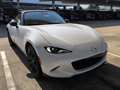 New 2025 MAZDA MX-5 Miata Club w/ Interior Package