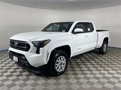 New 2025 Toyota Tacoma SR5