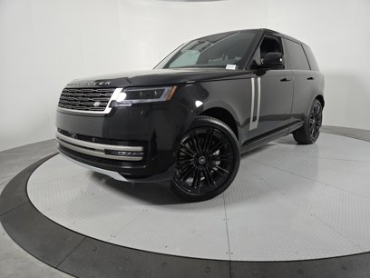 New 2025 Land Rover Range Rover SE