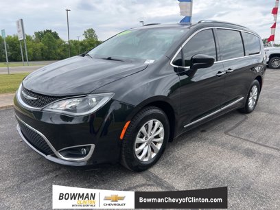 Used 2019 Chrysler Pacifica Touring-L