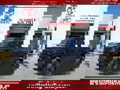 New 2025 Toyota Tacoma SR5