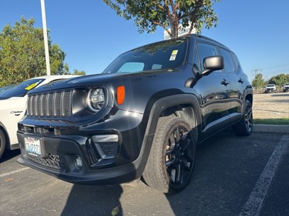 Used 2021 Jeep Renegade Latitude w/ Luxury Group II