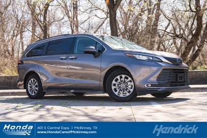 Used 2022 Toyota Sienna XLE