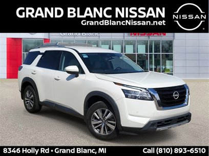 Used 2023 Nissan Pathfinder SL w/ Black Appearance Package