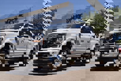 Certified 2025 Ford F450 Platinum w/ Platinum Plus Package