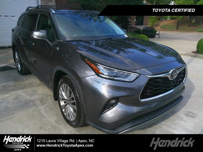 Used 2022 Toyota Highlander Platinum