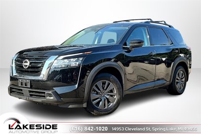 Used 2022 Nissan Pathfinder SV