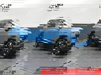 New 2025 Nissan Kicks SR