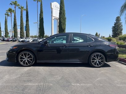 Used 2021 Toyota Camry SE w/ Carpet Mat Package (TMS)