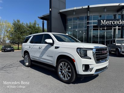 Used 2024 GMC Yukon SLT w/ SLT Premium Package