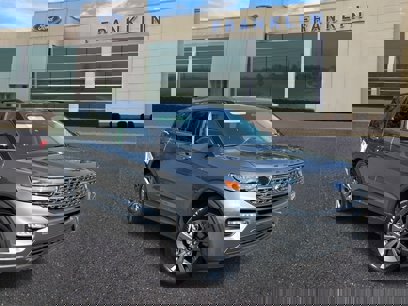 Certified 2022 Ford Explorer XLT w/ Equipment Group 202A