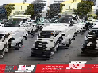 New 2025 Toyota Tacoma SR5